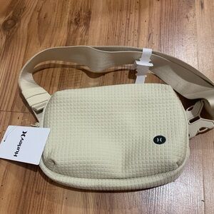 Hurley Beige Textured Belt Bag